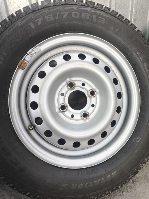 Kapsen 175/70/R13 зимние шины
