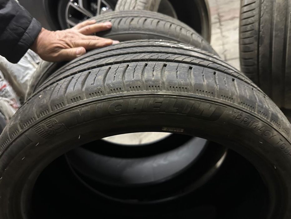 Продам летние Шины michelin 245/40/19