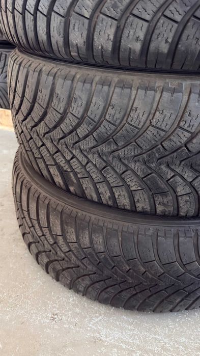 Anvelope iarna Falken  Eurowinter H501 215/55R17 set 4 buc dot 2019