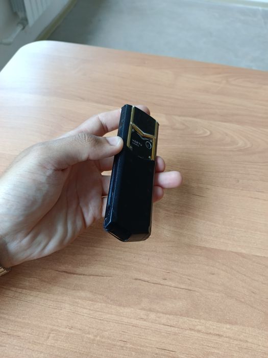 VERTU signature s pul zarlligi uchun