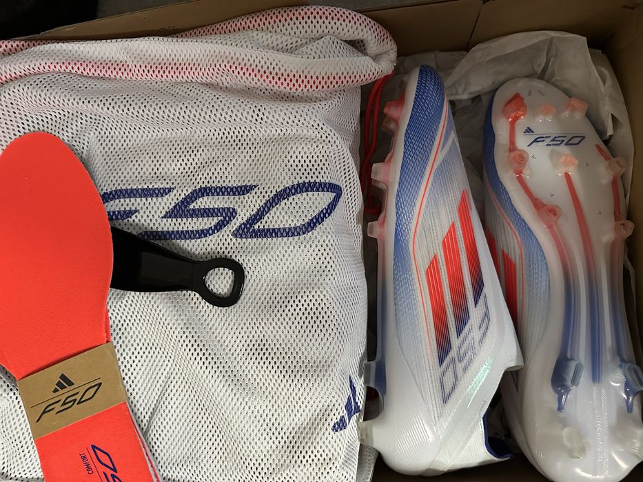 Ghete de fotbal F50 elite