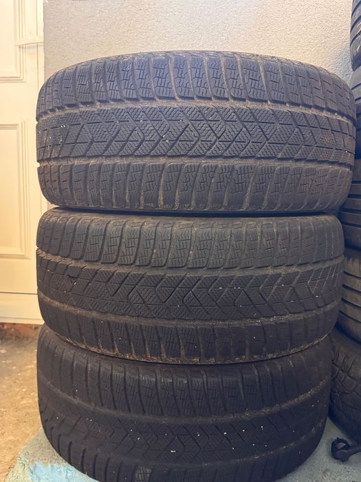 Зимни Гуми Pirelli SOTTOZERO 3   235/40/R19
