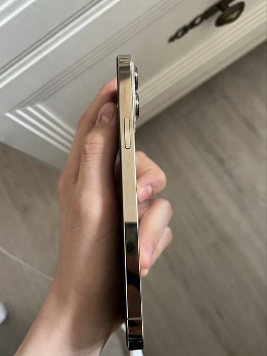 Продам айфон 13 про макс