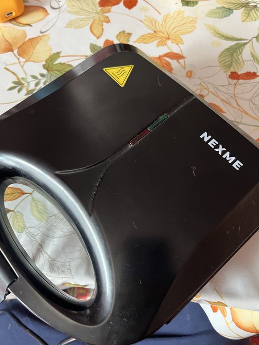 Вафельница Nexme