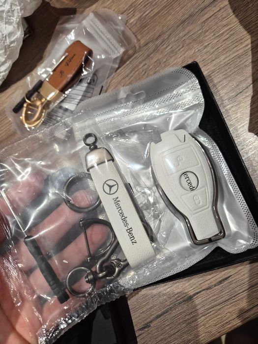 Калъф за ключодържател за Mercedes-Benz C260L, C200L, E300L, GLC300L