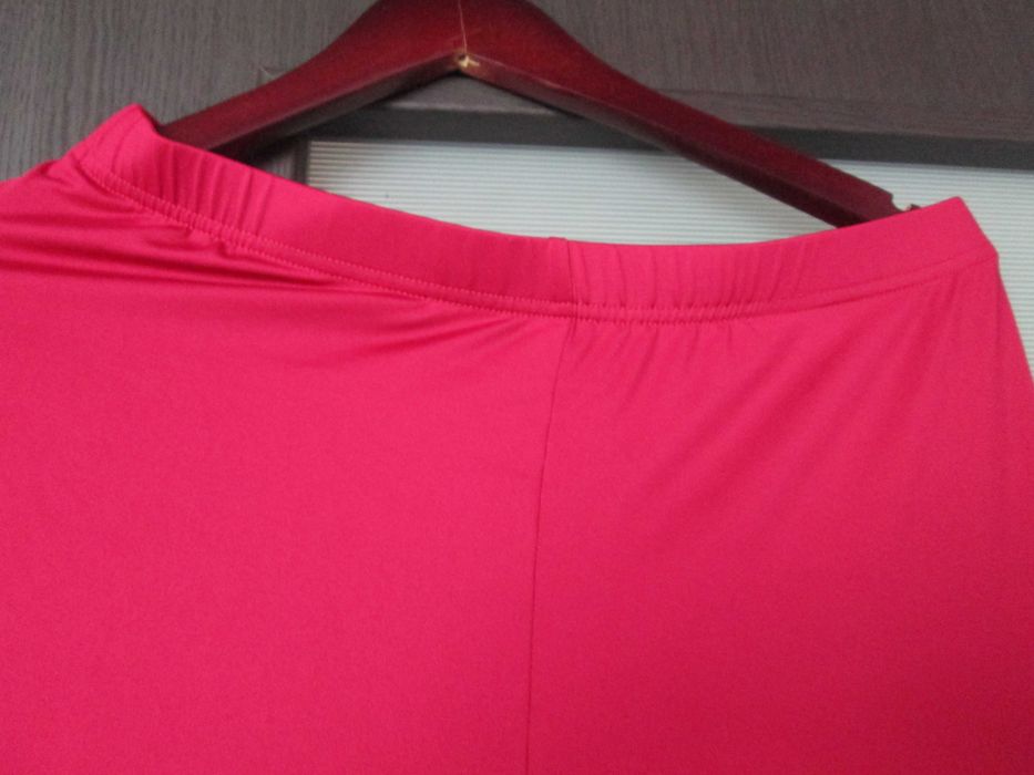 pantaloni visinii   deosebiti L