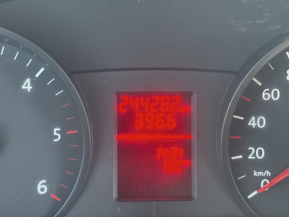 VW Crafter 2.0 2015 N1 Motovan 244.000 km (Nu a carat marfa in Romania