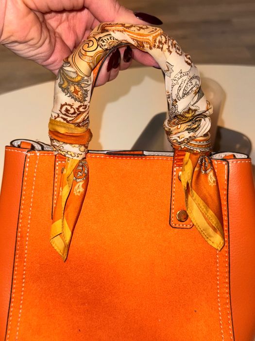 Мини чантичка H&M с шалче