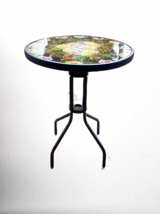 Градинска маса от епоксидна смола