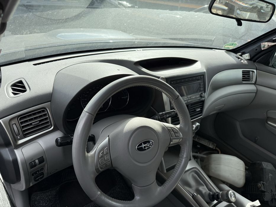 Plansa bord Subaru forester 2011