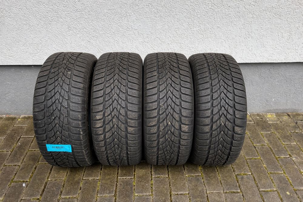 Anvelope/cauciucuri 225 50 17 IARNA Dunlop sport 4d DOT21