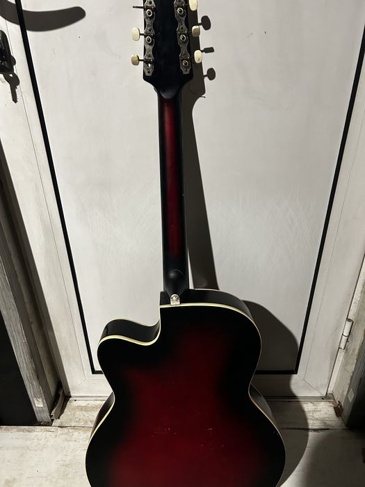 Китара със седеф