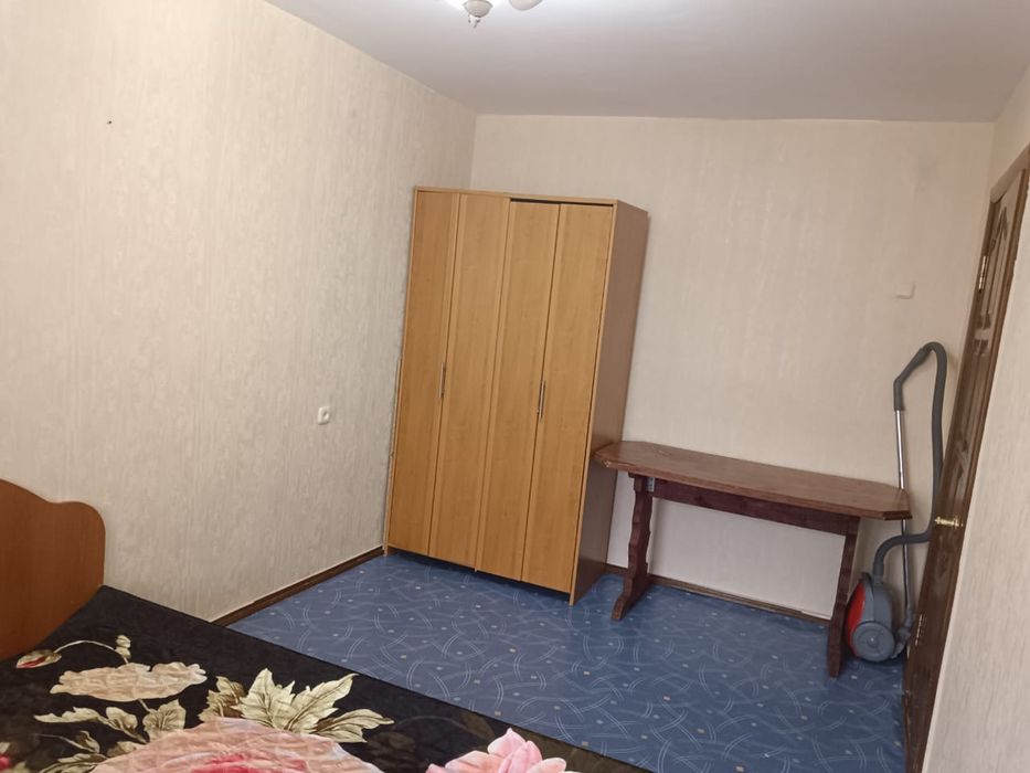 Сдам 2 комнату квар в центре