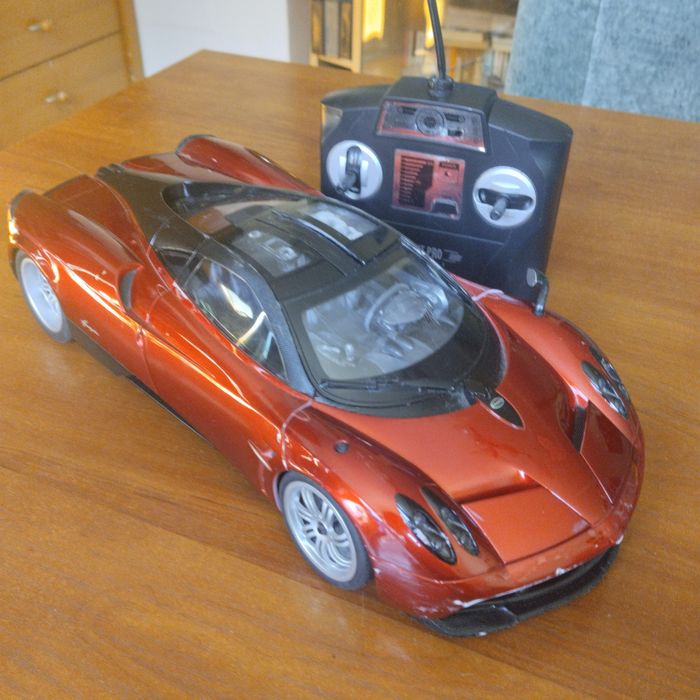 Леки колички с дистанционно