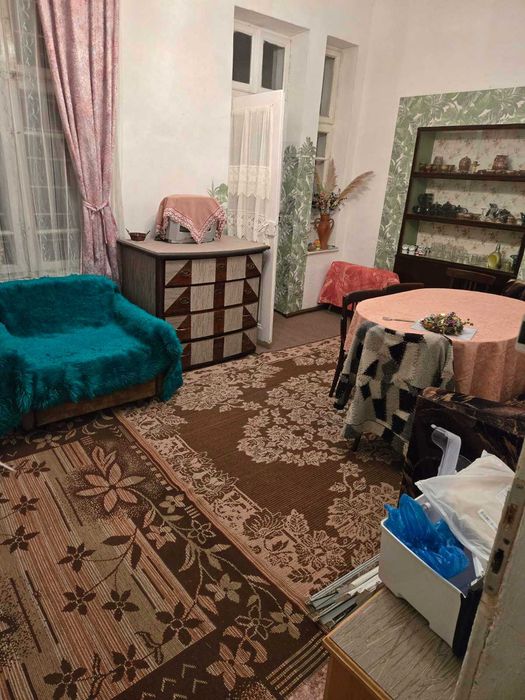 Дава се под наем Етаж от къща в Плевен, Широк център - 65 кв.м за 398.82 € - Снимка #2