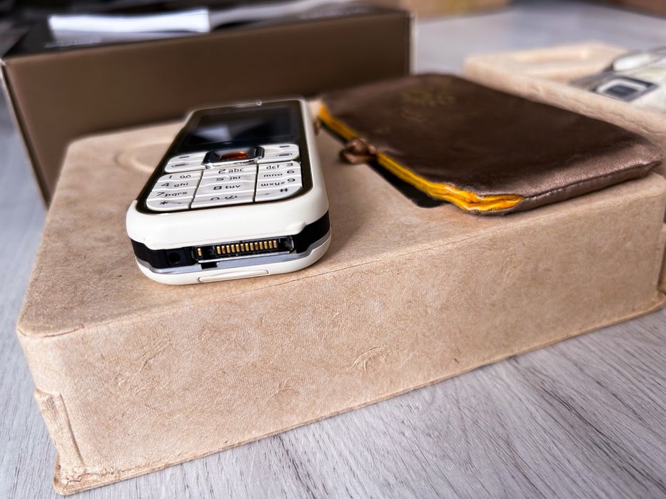 Nokia 7360  L’ amour Full Box  Rar impecabil  la cutie