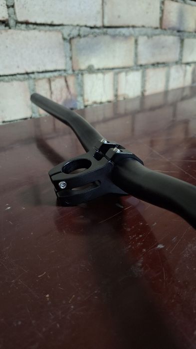 Продам вынос  руля  новый !  , и руль