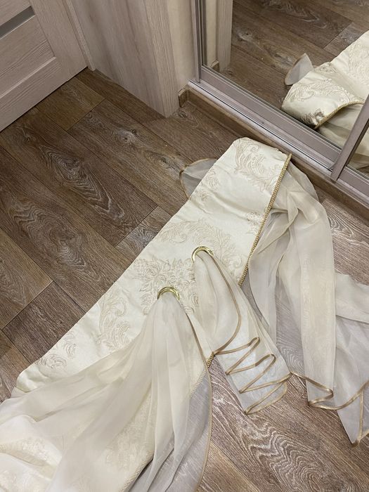 Ламбрекен на окно