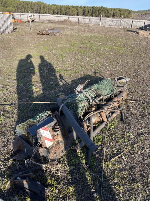 Продам дорожную щетку