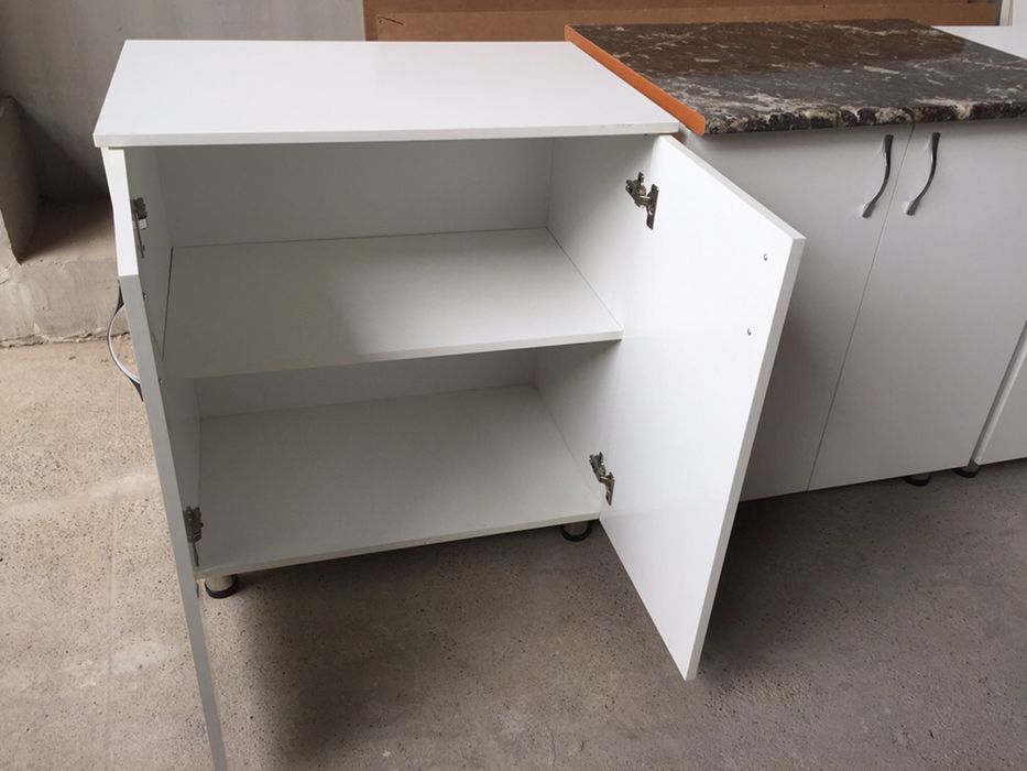 Кухонный шкаф (рабочий стол) 1 шт 800.000