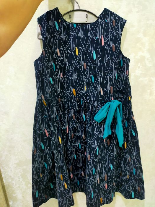 Продам платье для девочки