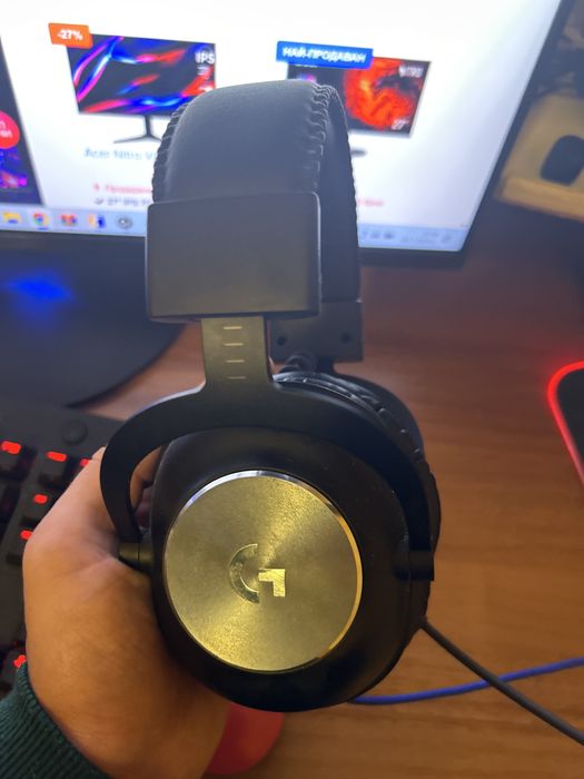 Продавам слушалки logitech pro