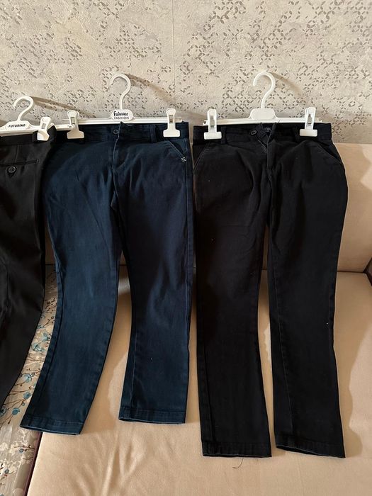 Срочно продам брюки школьные