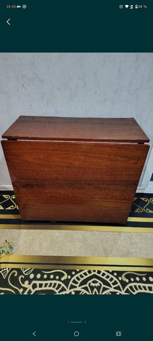 Отдаю бесплатно  стол книжка