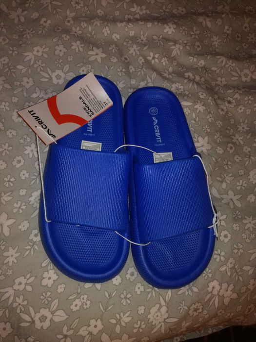Papuci albastri marca CriVit Marime 37-38 casuel Baie Plaja