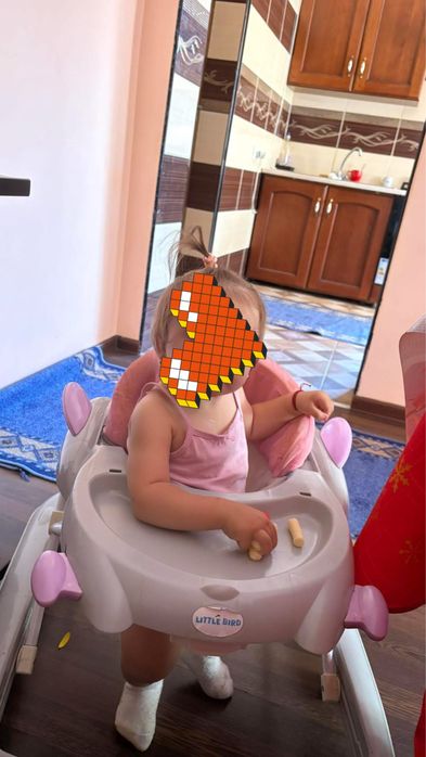 Se vinde mergator si patut timp tarc bebelusi