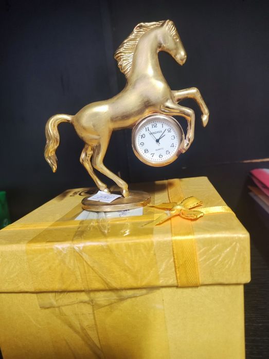 Лошадь сувенир года