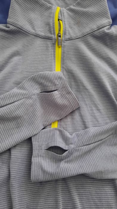 Under Armour сива спортна блуза