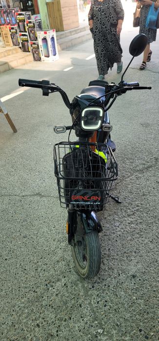 Skuter sotiladi. Tez va arzon.