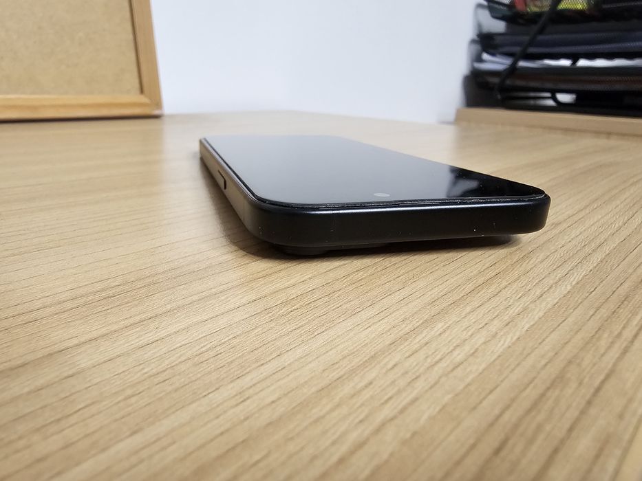 Iphone 15 128 GB, черен