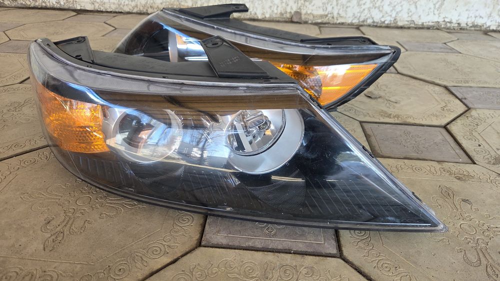 Фары KIA Sorento