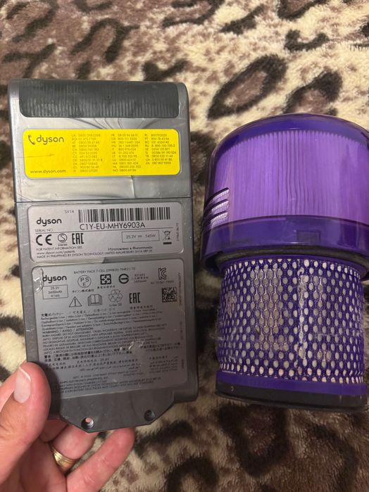 Baterie și filtru Dyson V 11-SV14