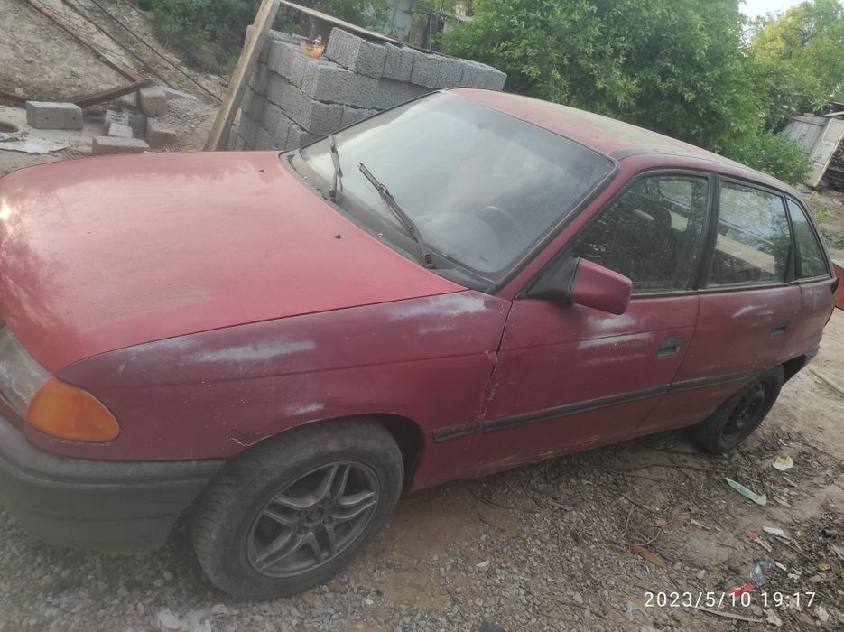 Опель астра 1992г