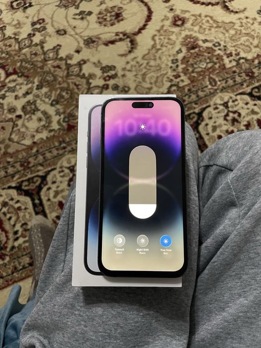 Продам Айфон 14про мах 256gb