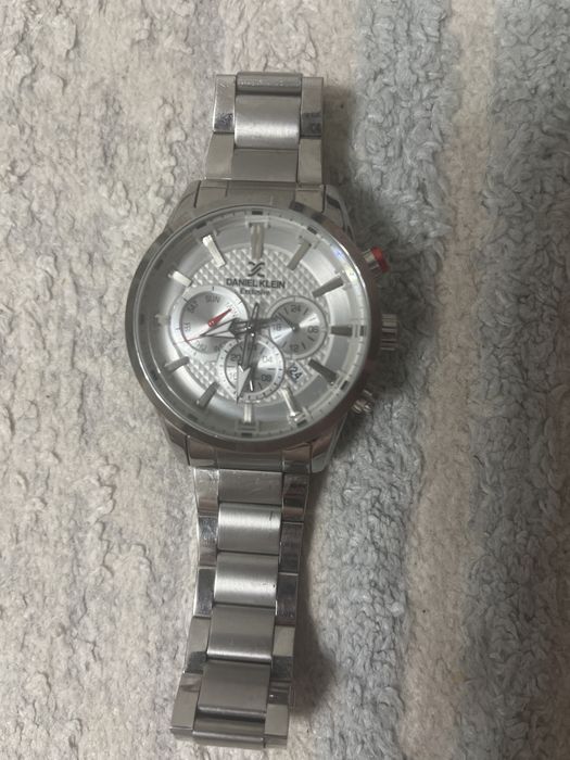 Продам часы Кварцевые Daniel Klein металлический сплав