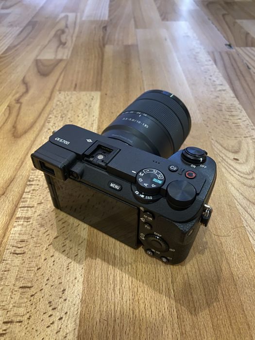 Срочно Sony A6700
