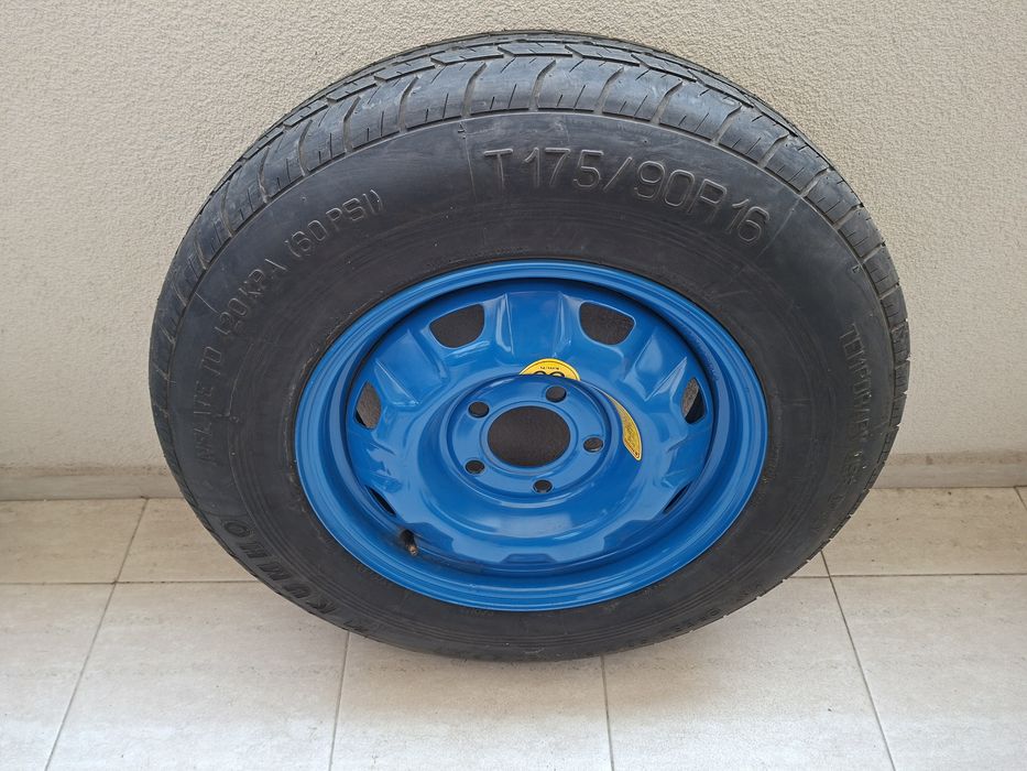 Резервна гума Т 175 90 R 16 за бус