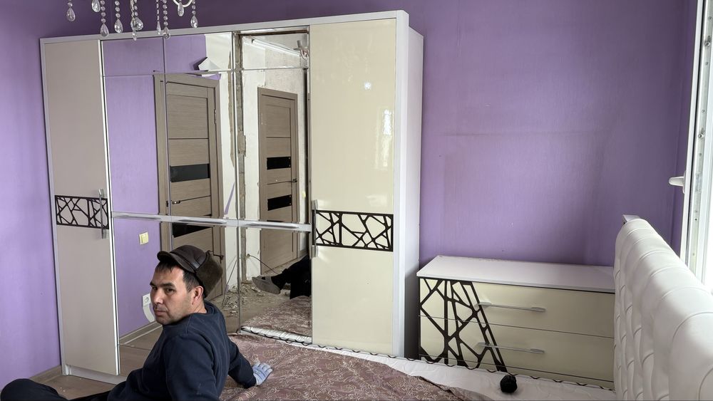 Шкаф + комод с зеркалом