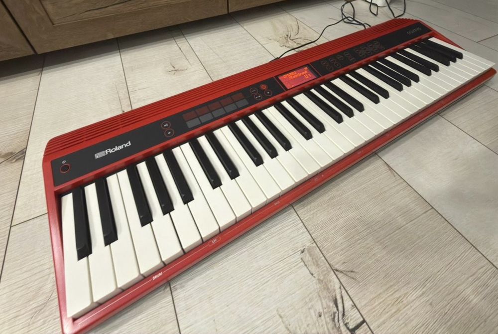 Vand orga ROLAND noua ca din magazin