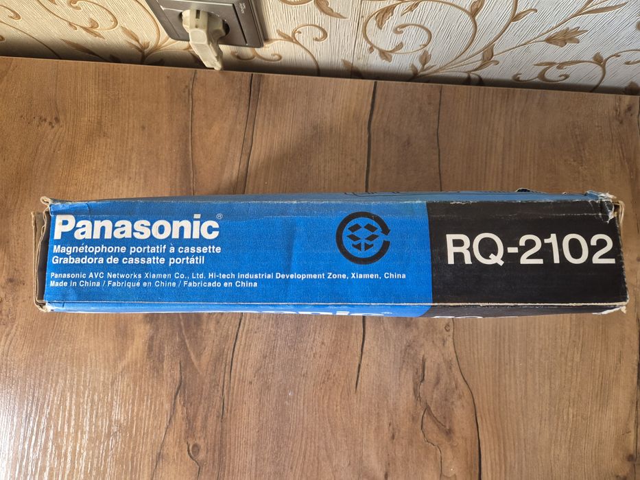 panasonic rq-2102