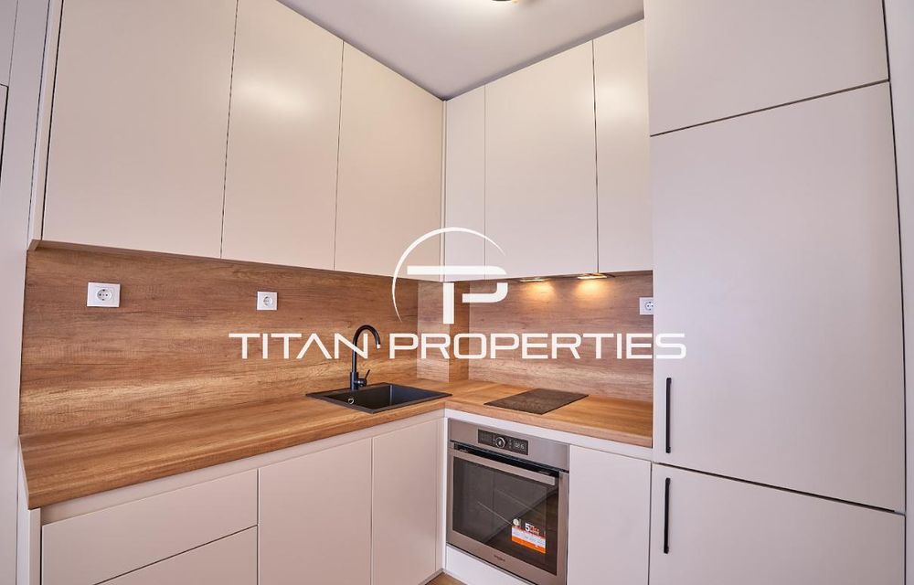 Продава се Двустаен апартамент в Пловдив, Гагарин - 67 кв.м за 1066 €/кв.м - Снимка #2