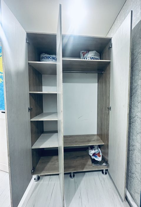 продам шкаф …………..