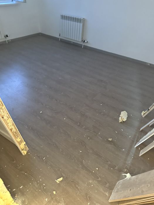 Ламинат продам в новой квартире