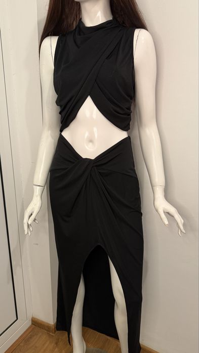 Комлект от пола с цепка с бюстие