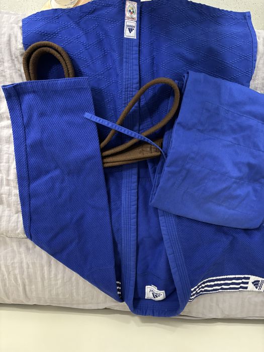 кимано адидас синийго цвета