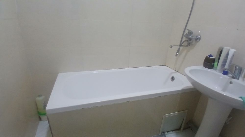 Ijaraga 2 qiz kerak